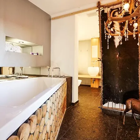 Der Zauberlehrling 4* Stuttgart